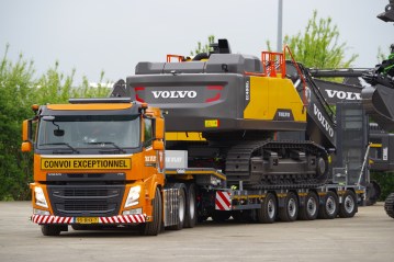 Nooteboom Manoovr with trough_Van der Vlist_4